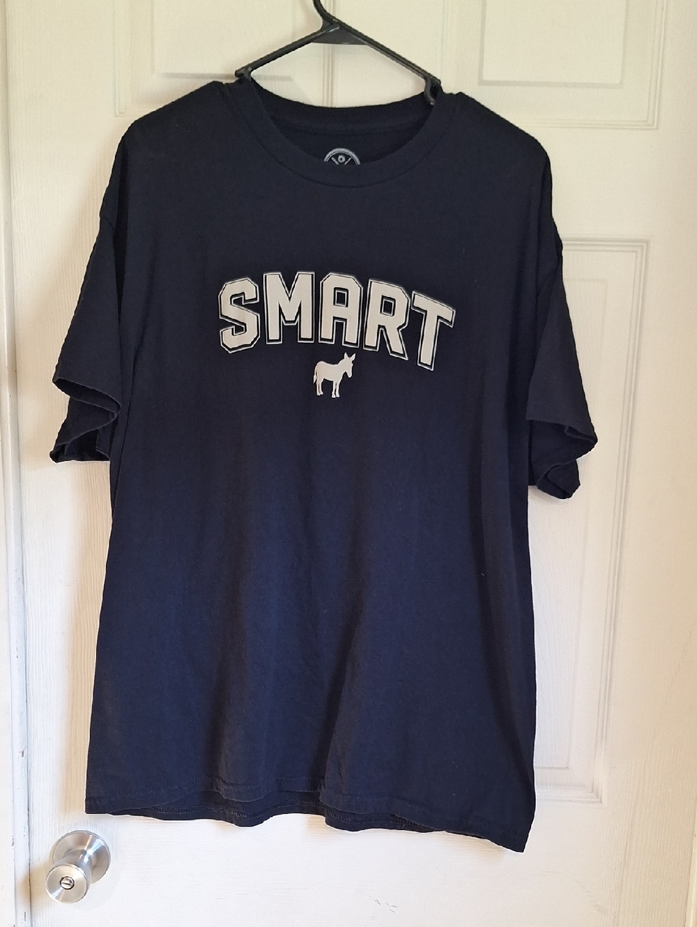 DOM Men's Logo Black Graphic Tee - XL